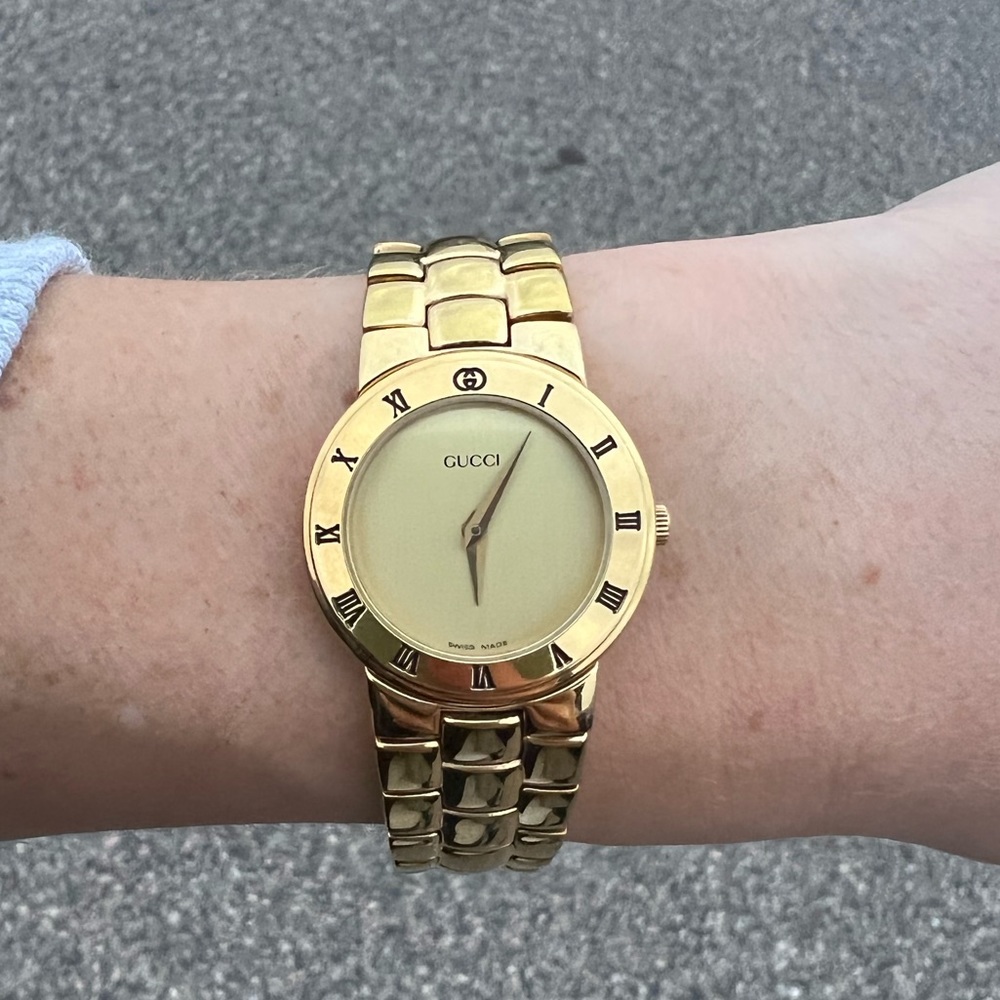 Gucci 3300.2.L Gold Vintage Watch